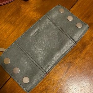 Hammitt 110 North Wallet gray with brushed gunmetal hardware